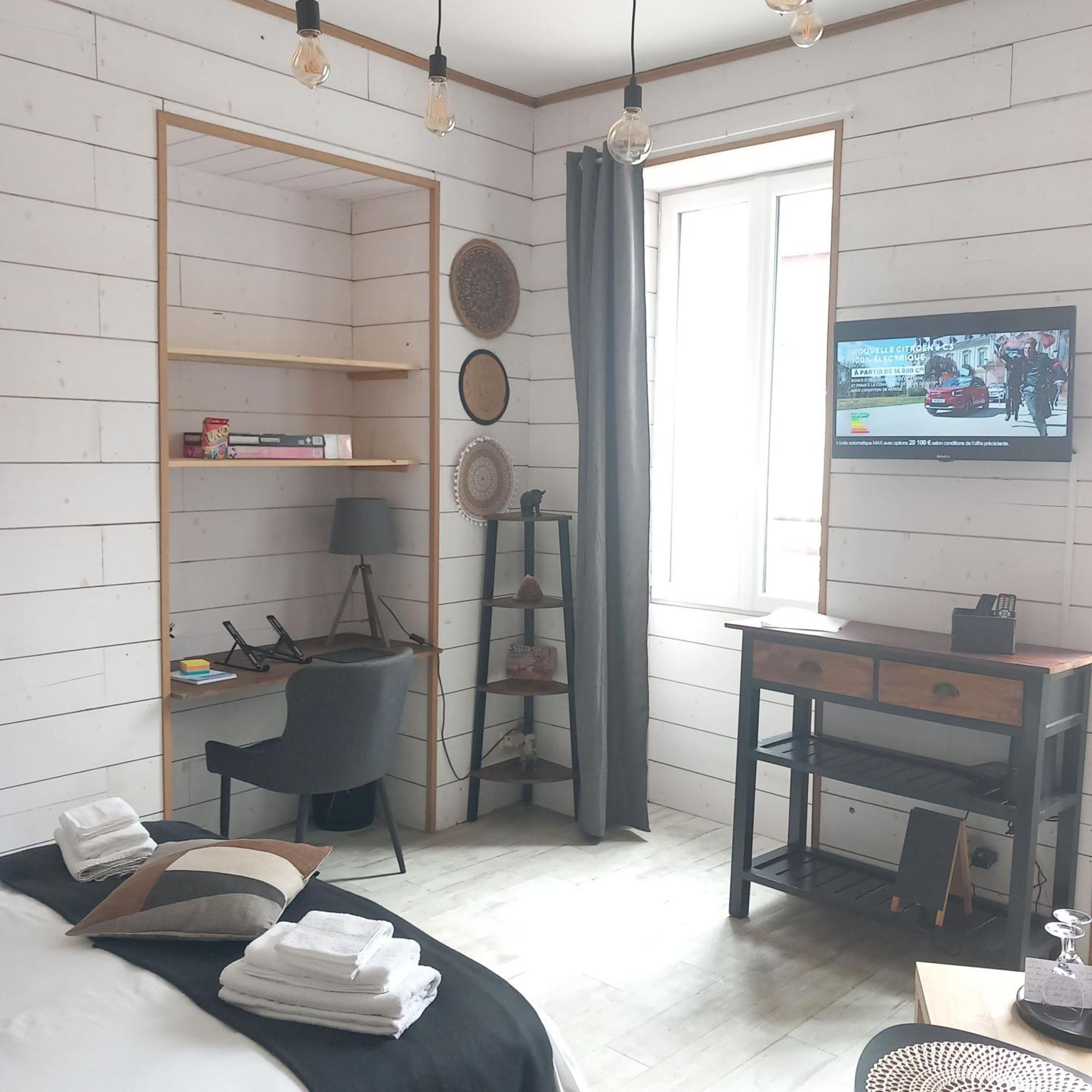 Jls'Tudios " U Sognu" Apartment Cosne-Cours-Sur-Loire Ngoại thất bức ảnh